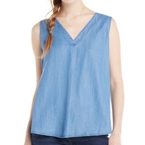 Time and Tru Women's Blue Woven Tank Top